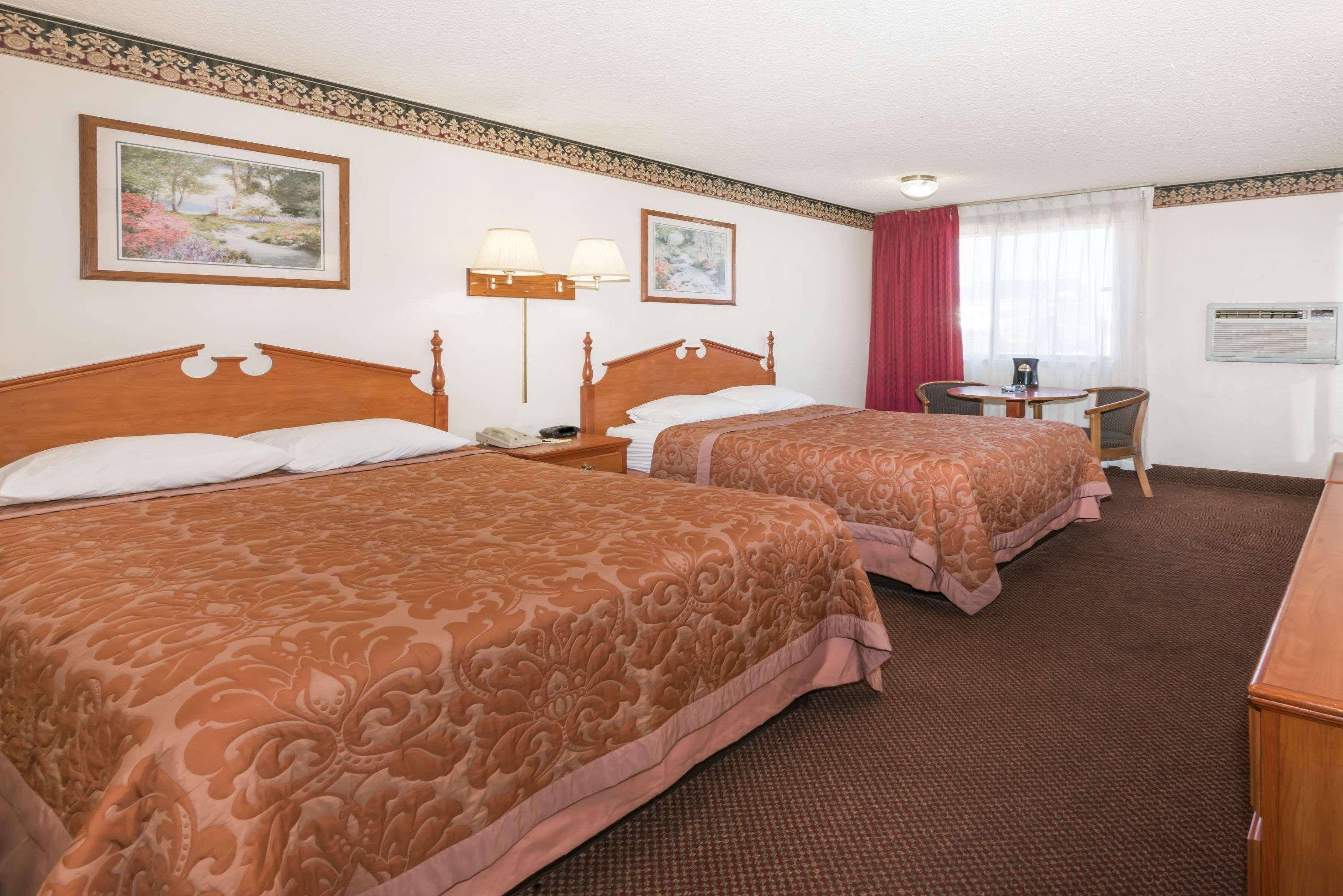 Super 8 By Wyndham Laramie Hotell Eksteriør bilde