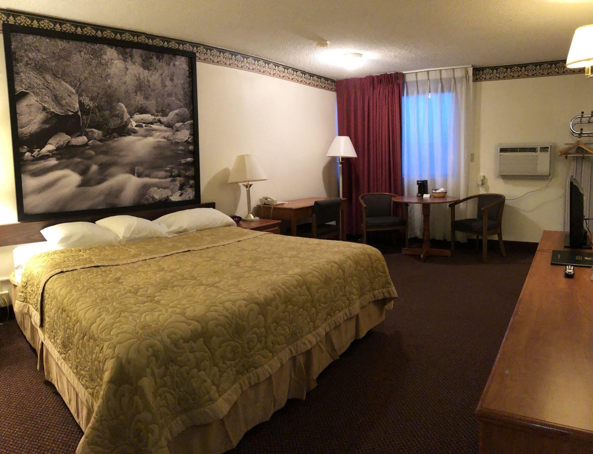 Super 8 By Wyndham Laramie Hotell Eksteriør bilde